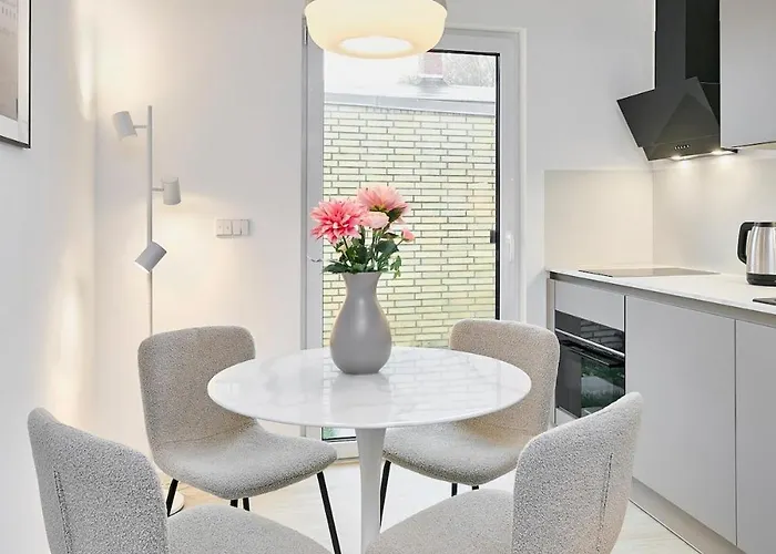 Cozy Neubau-maisonette - Citynah In Hamburg-niendorf Apartament Hamburg